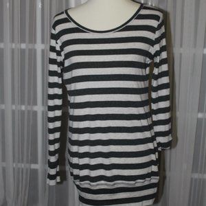 Gray and White Stripped Long Sleeve Tee
